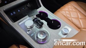 Genesis GV80 2.5T Бензин 2WD 2024 года из Южной Кореи