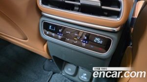 Genesis GV80 2.5T Бензин 2WD 2024 года из Южной Кореи
