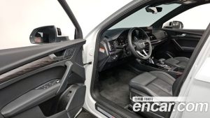 Audi Q5 45 TFSI 4WD Premium 2023 года из Южной Кореи