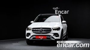 Mercedes-Benz GLE-Class GLE300d 4MATIC 2025 года из Южной Кореи