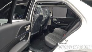 Mercedes-Benz GLE-Class GLE300d 4MATIC 2025 года из Южной Кореи