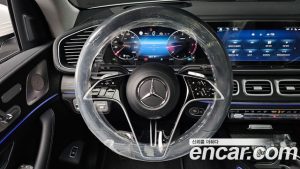 Mercedes-Benz GLE-Class GLE300d 4MATIC 2025 года из Южной Кореи