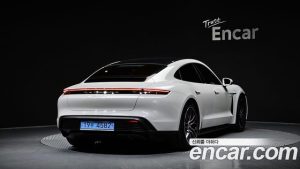 Porsche Taycan 4S 2023 года из Южной Кореи