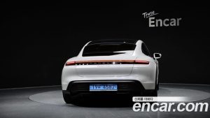 Porsche Taycan 4S 2023 года из Южной Кореи