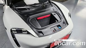 Porsche Taycan 4S 2023 года из Южной Кореи