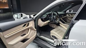 Porsche Taycan 4S 2023 года из Южной Кореи