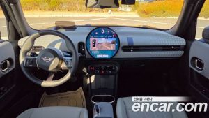 Mini Cooper 5Door Favoured 2025 года из Южной Кореи