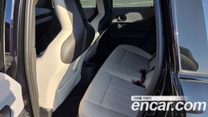 Mini Cooper 5Door Favoured 2025 года из Южной Кореи