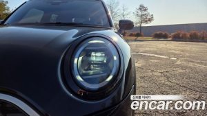 Mini Cooper 5Door Favoured 2025 года из Южной Кореи