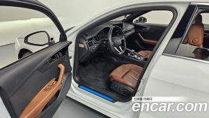Audi A4 40 TFSI Premium 2023 года из Южной Кореи