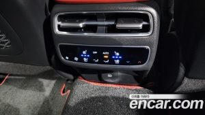 Genesis GV70 2.5T Бензин 2WD 2025 года из Южной Кореи