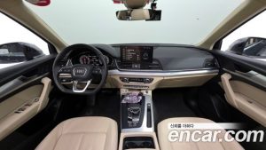 Audi Q5 45 TFSI 4WD 2023 года из Южной Кореи