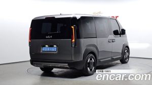 Kia PV5 Passenger 2026 года из Южной Кореи