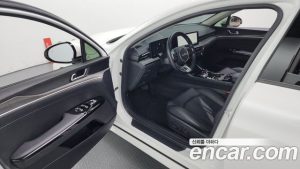 Kia K5 2.0 2024 года из Южной Кореи