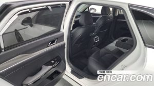 Kia K5 2.0 2024 года из Южной Кореи