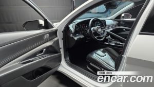 Hyundai AVANTE 1.6 2024 года из Южной Кореи