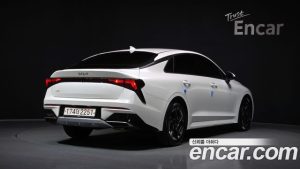 Kia K5 2.0 2024 года из Южной Кореи