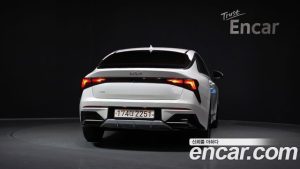 Kia K5 2.0 2024 года из Южной Кореи