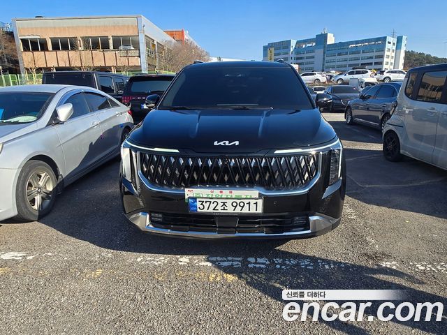 Kia Canival 9-Seater Signature 2024 года из Кореи