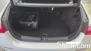 Mercedes-Benz E-Class E220d 4MATIC Exclusive 2024 года из Южной Кореи