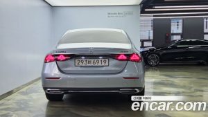 Mercedes-Benz E-Class E220d 4MATIC Exclusive 2024 года из Южной Кореи