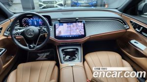 Mercedes-Benz E-Class E220d 4MATIC Exclusive 2024 года из Южной Кореи