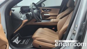 Mercedes-Benz E-Class E220d 4MATIC Exclusive 2024 года из Южной Кореи