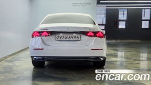 Mercedes-Benz E-Class E220d 4MATIC Exclusive 2024 года из Южной Кореи