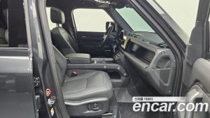 Land Rover Defender 110 P300 X- SE 2025 года из Южной Кореи