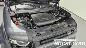 Land Rover Defender 110 P300 X- SE 2025 года из Южной Кореи