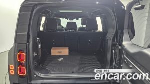 Land Rover Defender 110 P300 X- SE 2025 года из Южной Кореи