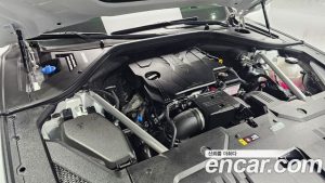 Genesis GV70 2.5T Бензин 2WD 2024 года из Южной Кореи