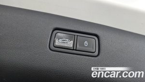 Genesis GV70 2.5T Бензин 2WD 2024 года из Южной Кореи