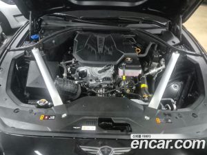 Genesis G70 Бензин 2.5T 2WD 2024 года из Южной Кореи