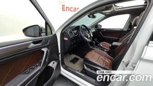 Volkswagen Tiguan 2.0 TSI Prestige 2023 года из Южной Кореи
