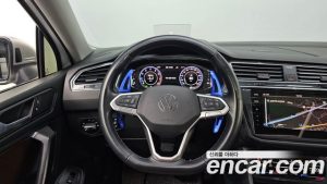 Volkswagen Tiguan 2.0 TSI Prestige 2023 года из Южной Кореи