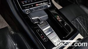 Audi Q7 55 TFSI 4WD Premium 2023 года из Южной Кореи