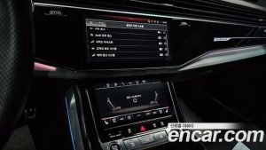 Audi Q7 55 TFSI 4WD Premium 2023 года из Южной Кореи