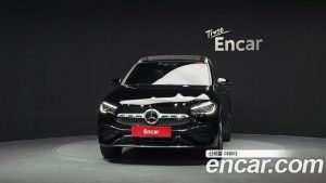 Mercedes-Benz GLA-Class GLA250 4MATIC 2023 года из Южной Кореи