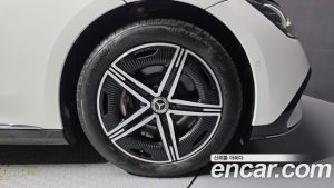 Mercedes-Benz EQE EQE350+ 2024 года из Южной Кореи