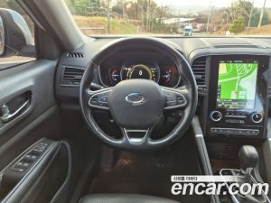 Renault-KoreaSamsung QM6 2.0 LPe RE Signature 2WD 2023 года из Южной Кореи