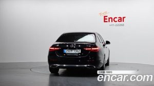 Mercedes-Benz C-Class C300 4MATIC Avantgarde 2024 года из Южной Кореи