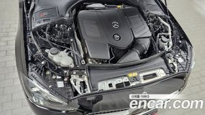 Mercedes-Benz C-Class C300 4MATIC Avantgarde 2024 года из Южной Кореи
