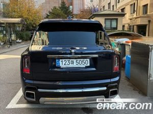Rolls-Royce Cullinan 6.7 V12 2025 года из Южной Кореи