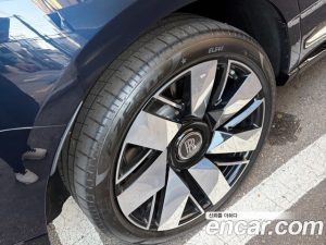 Rolls-Royce Cullinan 6.7 V12 2025 года из Южной Кореи