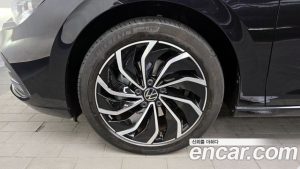 Volkswagen Golf 2.0 TDI Prestige 2023 года из Южной Кореи