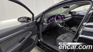 Volkswagen Golf 2.0 TDI Prestige 2023 года из Южной Кореи