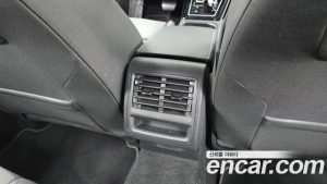 Volkswagen Golf 2.0 TDI Prestige 2023 года из Южной Кореи