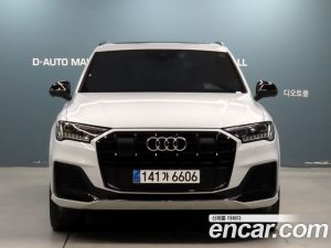 Audi Q7 55 TFSI 4WD Premium 2023 года из Южной Кореи