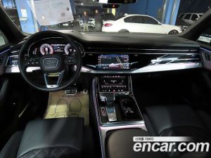 Audi Q7 55 TFSI 4WD Premium 2023 года из Южной Кореи